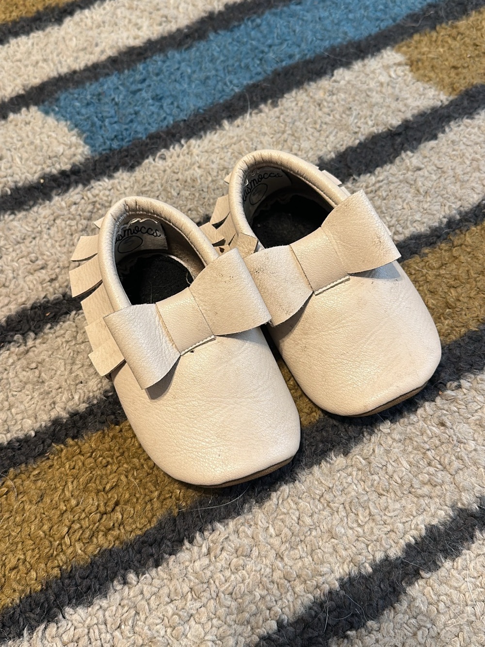 Soft Bow-Accent Cream Kids Shoes
